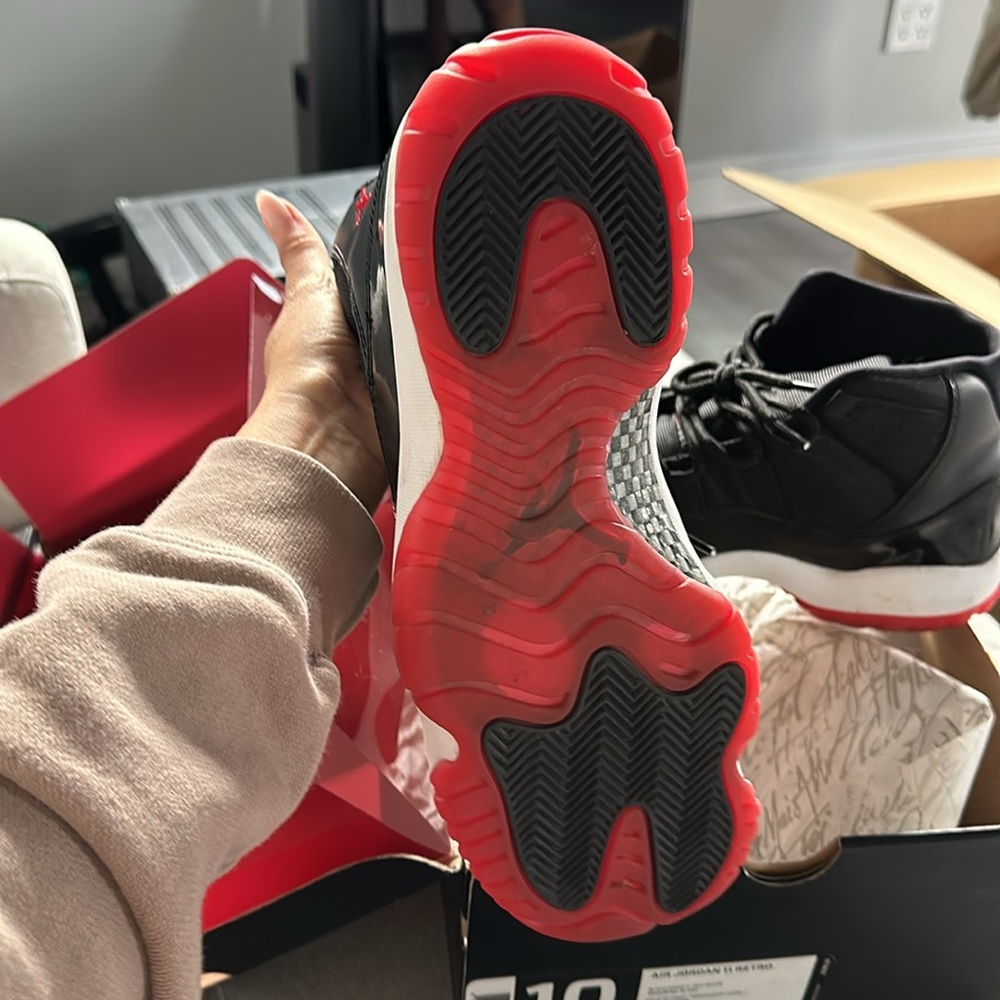 Jordan retro 11 bred 2011 - Picture 5 of 6